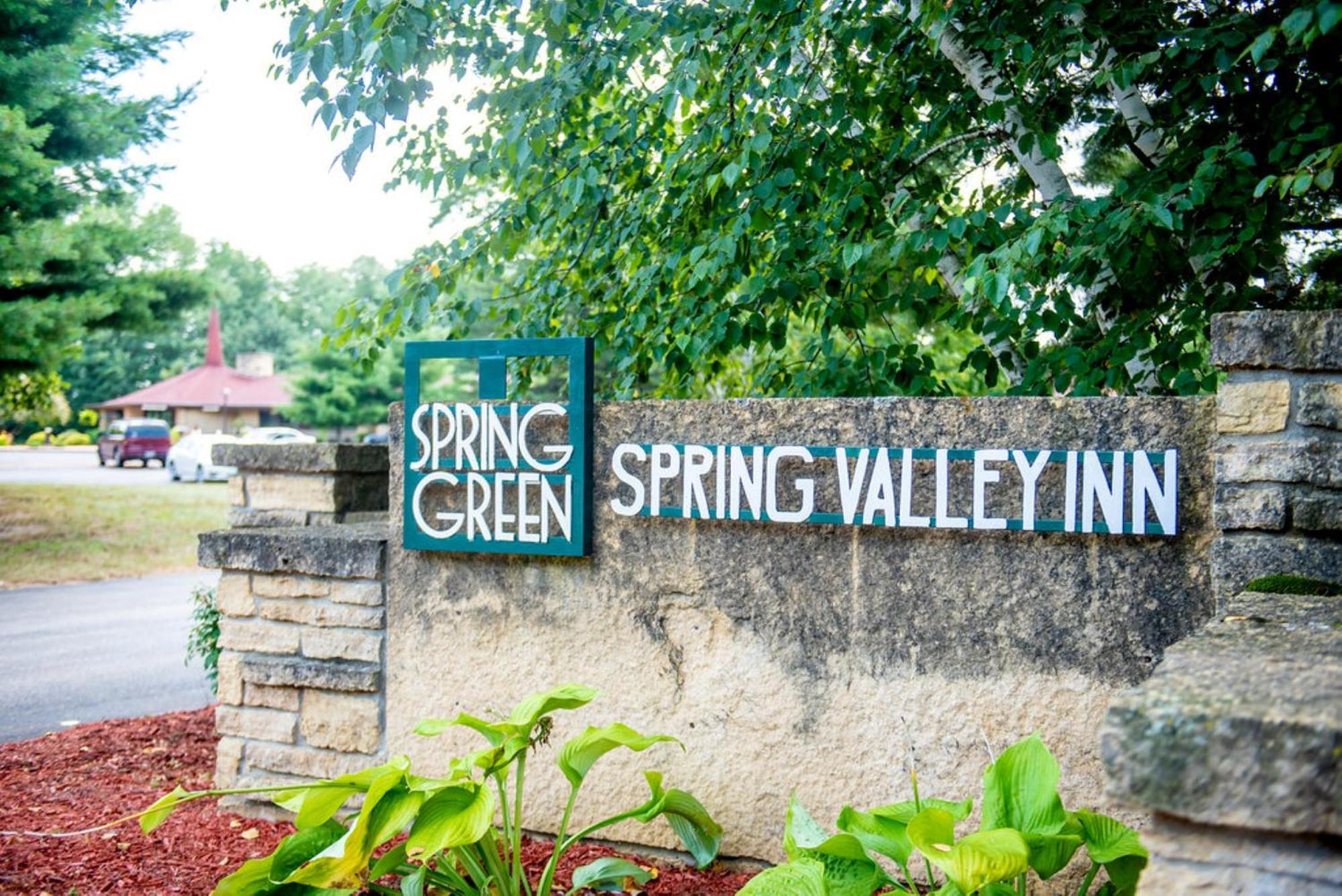 Spring Valley Inn Spring Green Exterior photo